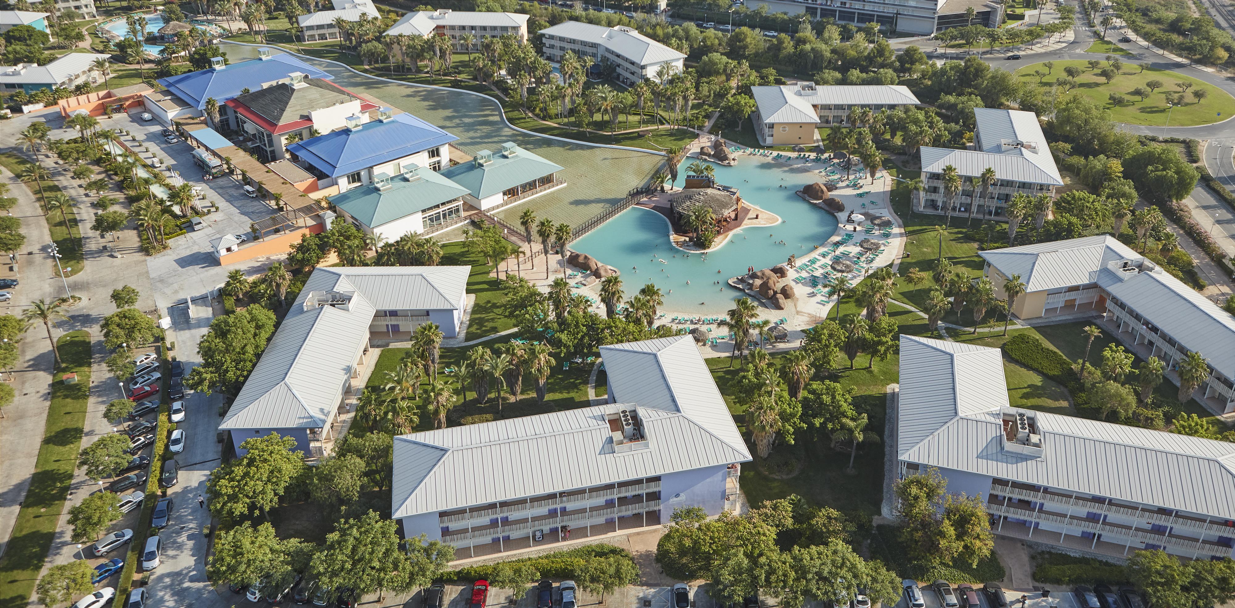 ポルトアドベンチュラ® ホテル カリブ PortAventura Park入場券付き サロウ エクステリア 写真