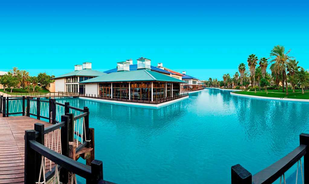 ポルトアドベンチュラ® ホテル カリブ PortAventura Park入場券付き サロウ エクステリア 写真